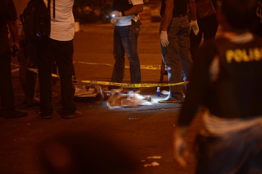 Inafis kumpulkan potongan tubuh terduga pelaku bom Kampung Melayu