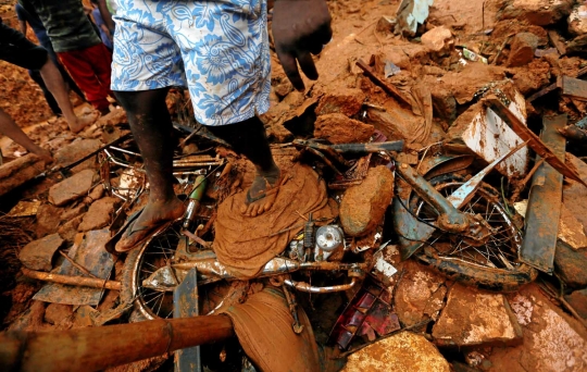 Banjir dan longsor terjang Sri Lanka, 25 orang tewas