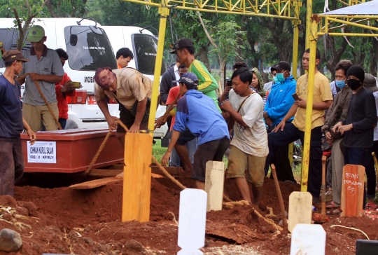 Jenazah teroris Kampung Melayu dikubur di TPU Pondok Rangon