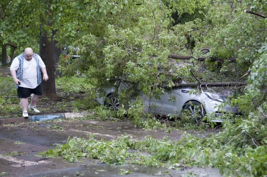 Badai porak-porandakan Rusia, 11 orang tewas
