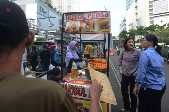 Berburu hidangan buka puasa di Pasar Takjil Kebon Kacang