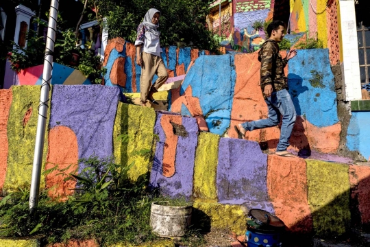 Melihat lebih dekat keindahan Kampung Pelangi Semarang yang mendunia