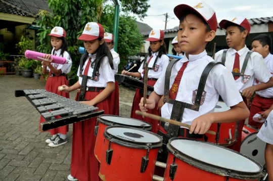 Meski libur, pelajar ikuti upacara Hari Lahir Pancasila di sekolah