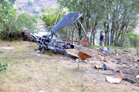 Helikopter militer Turki jatuh akibat tersangkut kabel, 13 tewas