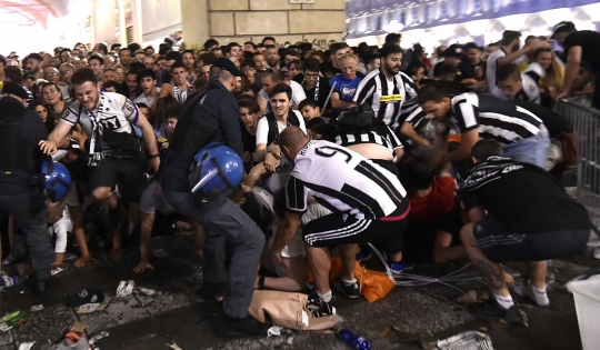 Kepanikan saat ledakan warnai nobar Juventus vs Madrid di Italia
