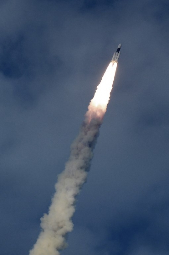 Penampakan peluncuran roket terberat India