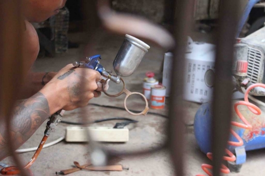 Intip produksi Sahawood, frame kacamata kayu yang mendunia di Malang