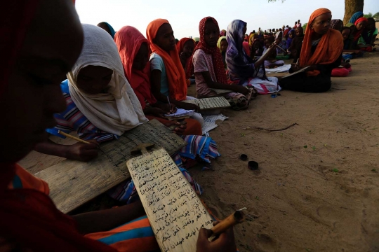 Potret antusias anak-anak Sudan perdalam ilmu agama selama Ramadan