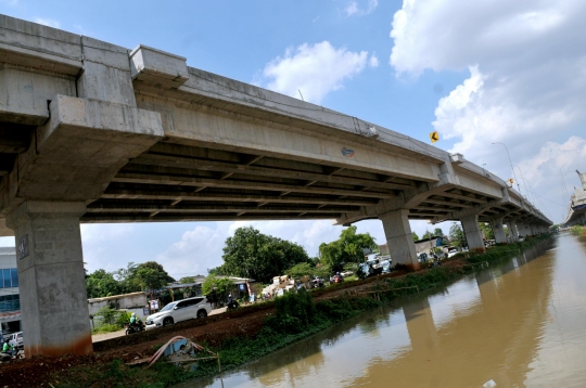 Mulai H-10 Lebaran, proyek Tol Becakayu dihentikan sementara