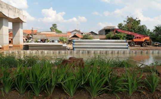 Mulai H-10 Lebaran, proyek Tol Becakayu dihentikan sementara