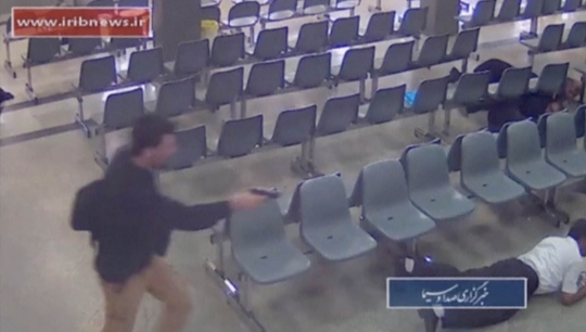 Ini gerak-gerik penyerang Gedung Parlemen Iran yang terekam CCTV