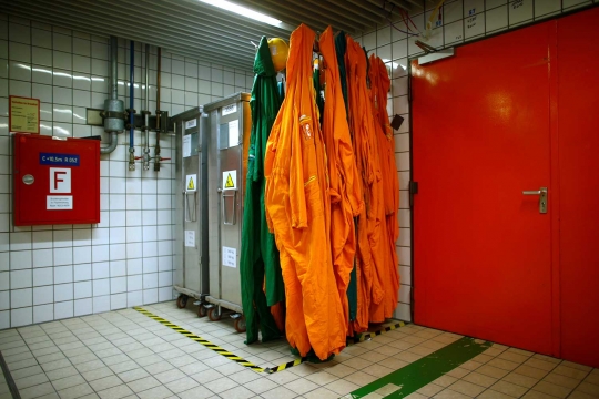 Mengintip reaktor nuklir yang akan dibongkar di Jerman
