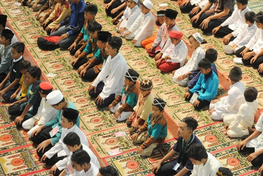 Keceriaan anak-anak yatim bertadarus Alquran di Masjid Al Hurriyyah