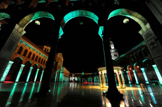 Keceriaan malam Ramadan di Masjid Umayyah Damaskus