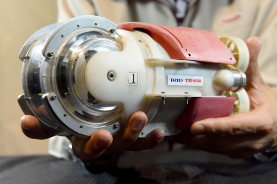 Canggihnya robot bawah laut pemantau reaktor nuklir Jepang