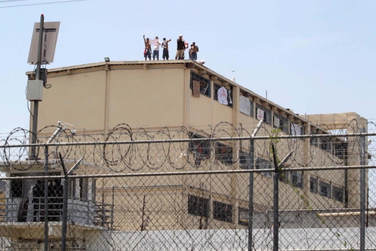 Kerusuhan pecah di penjara Meksiko, napi hingga naik ke atap