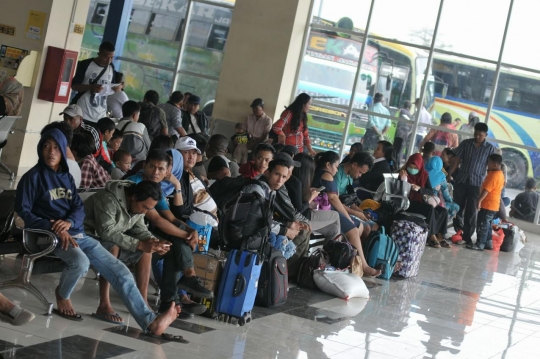 Memantau arus mudik H-5 Lebaran di Terminal Pulo Gebang