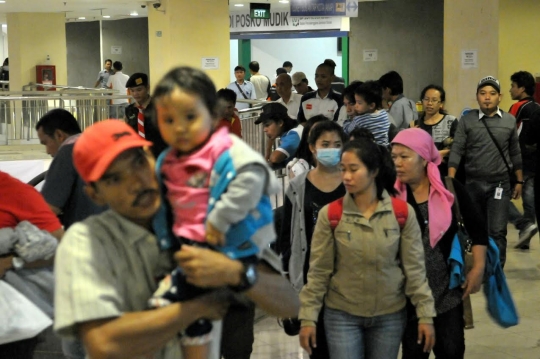 Memantau arus mudik H-5 Lebaran di Terminal Pulo Gebang