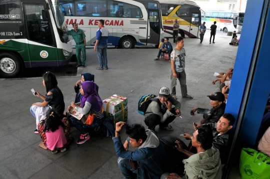 Memantau arus mudik H-5 Lebaran di Terminal Pulo Gebang