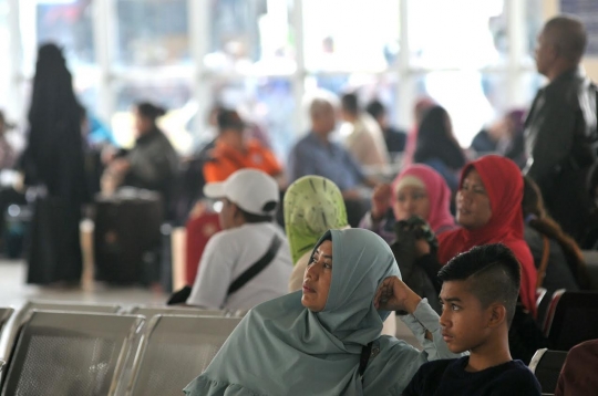 Memantau arus mudik H-5 Lebaran di Terminal Pulo Gebang