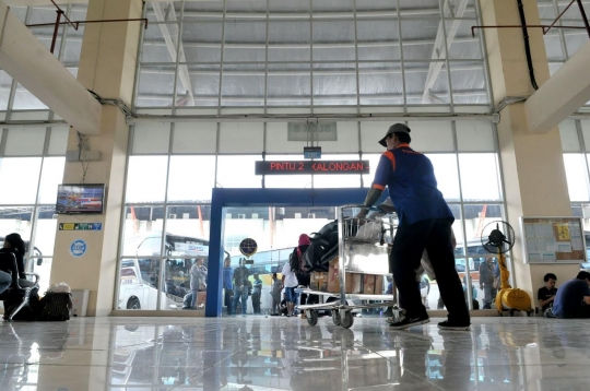 Memantau arus mudik H-5 Lebaran di Terminal Pulo Gebang