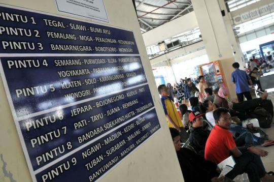 Memantau arus mudik H-5 Lebaran di Terminal Pulo Gebang