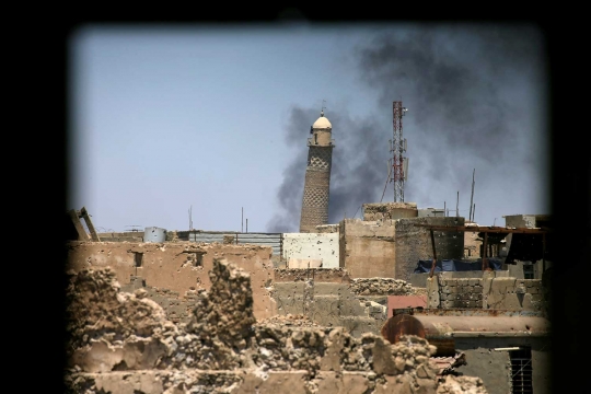 Foto udara kehancuran masjid bersejarah Mosul usai diledakkan ISIS