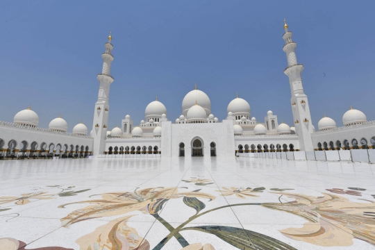 Menelusuri indahnya Masjid Sheikh Zayed kebanggaan warga Abu Dhabi