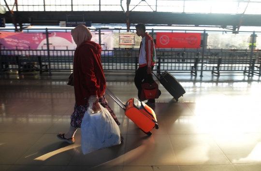 Arus balik Lebaran mulai terlihat di Stasiun Senen