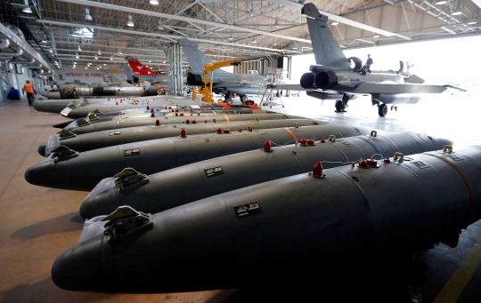 Intip perawatan pesawat tempur Rafale di Pangkalan Udara Prancis