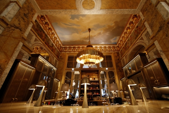 Mengintip mewah dan megahnya Hotel de Crillon di Paris