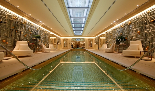 Mengintip mewah dan megahnya Hotel de Crillon di Paris