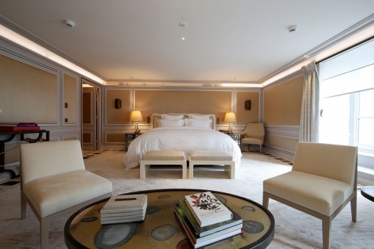 Mengintip mewah dan megahnya Hotel de Crillon di Paris