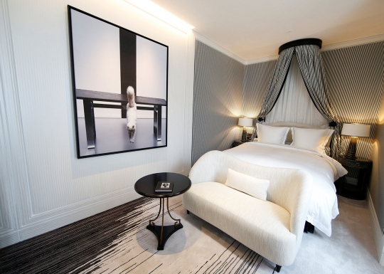 Mengintip mewah dan megahnya Hotel de Crillon di Paris
