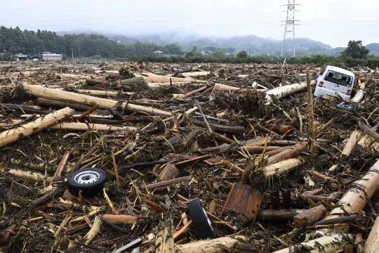 Luluh lantak Jepang diterpa banjir bandang