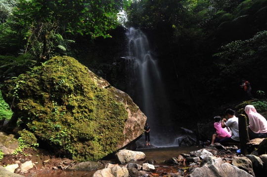 Menikmati akhir pekan di Curug Ciampea