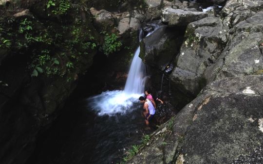 Menikmati akhir pekan di Curug Ciampea