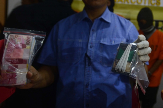 Polres Jaktim dan Pos Indonesia gagalkan penyelundupan 101 kg ganja