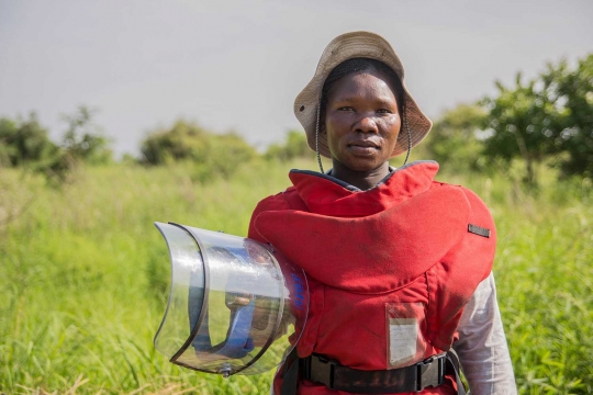 Aksi wanita-wanita penjinak ranjau darat di Sudan