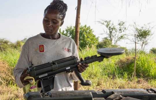 Aksi wanita-wanita penjinak ranjau darat di Sudan