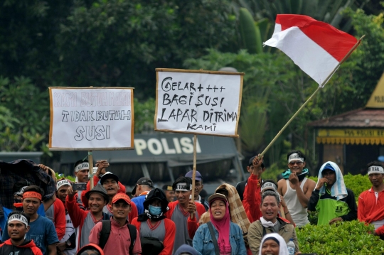 Ratusan nelayan tuntut Menteri Susi dicopot karena larangan cantrang