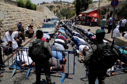 Warga Palestina kecam Israel pasang detektor di Masjid Al-Aqsa
