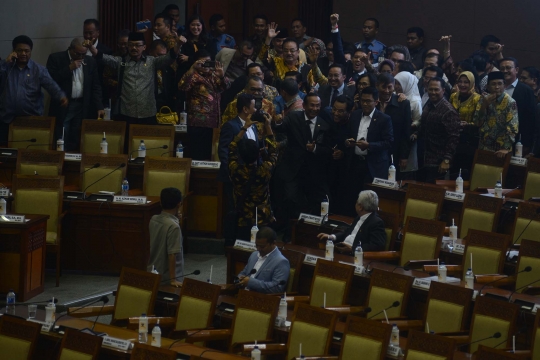 Kegaduhan warnai sidang paripurna RUU Pemilu