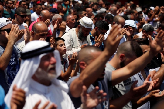 Bentrokan sengit pecah usai salat Jumat di Masjid Al-Aqsa