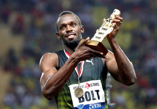 Menang di Diamond League, Usain Bolt dikelilingi yang cantik-cantik