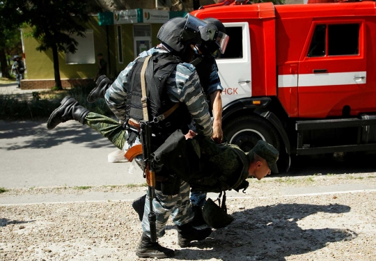 Pasukan Rakyat Luhansk unjuk gigi tangani aksi teror di Ukraina