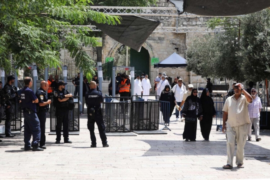 Begini penjagaan ketat Masjid Al-Aqsa yang ditentang warga Palestina