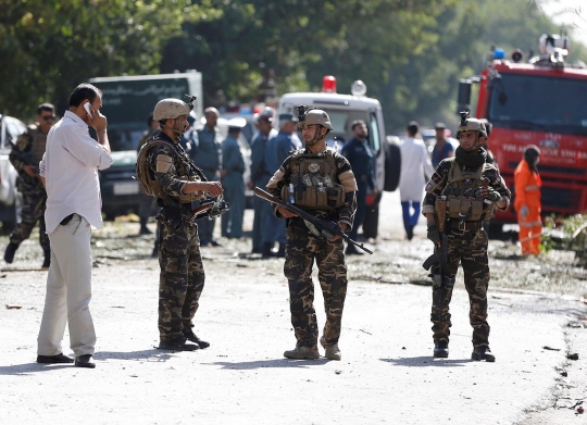 Mencekamnya Afghanistan usai serangan bom bunuh diri Taliban