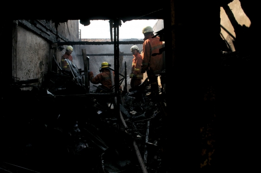 Kondisi 18 rumah yang hangus terbakar di Jalan Kembang Sepatu Senen