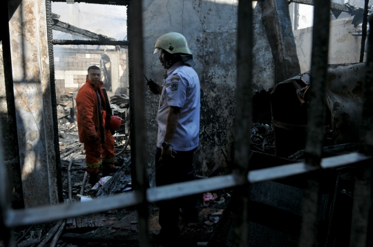 Kondisi 18 rumah yang hangus terbakar di Jalan Kembang Sepatu Senen